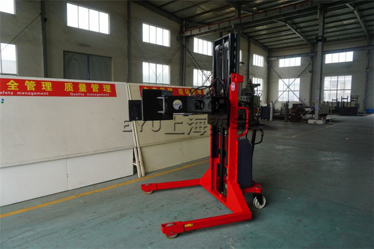 半電動(dòng)卷膜卷材夾抱翻轉(zhuǎn)車(chē)